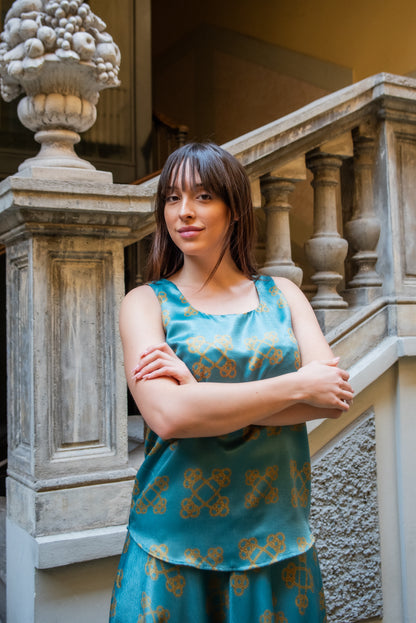 Top Senza maniche in satin motivo catene salvia