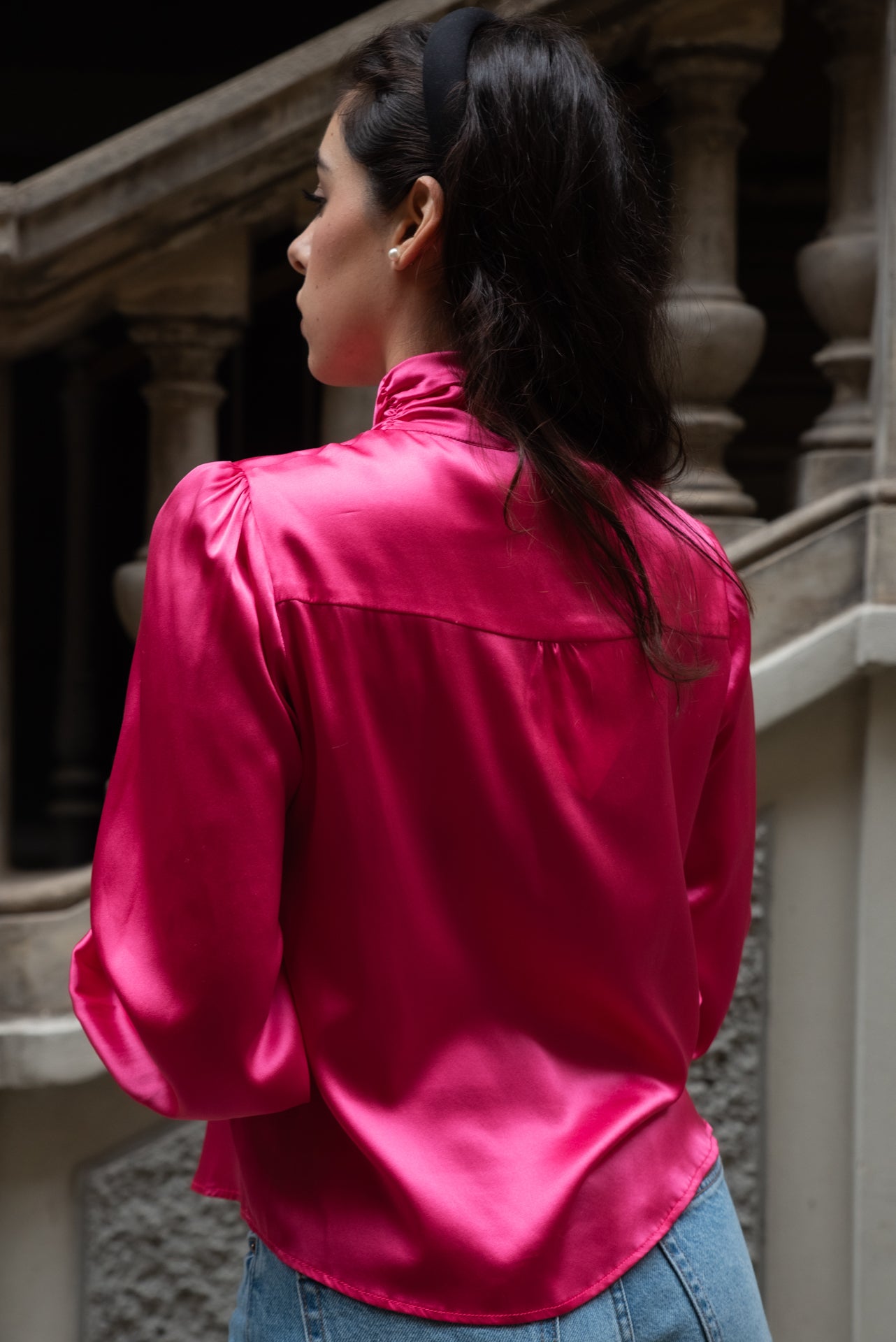 Top in seta strech Modello ATENE con fiocco