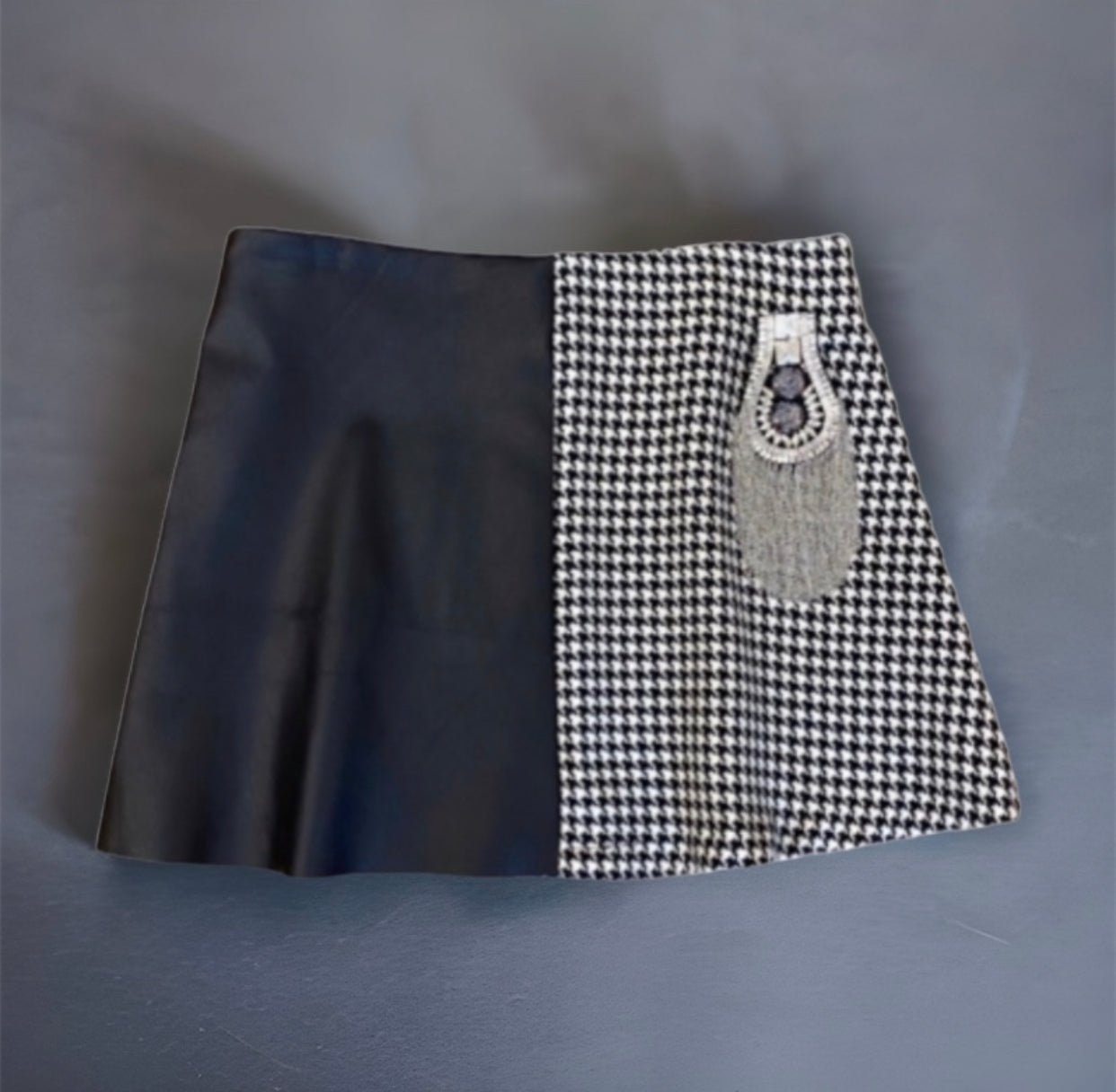 Gonna Monica Double Style in pelle e lana con applicazione