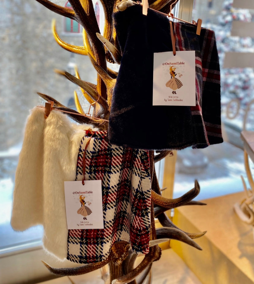 Gonna Monica in ecopelliccia bianca e lana scozzese