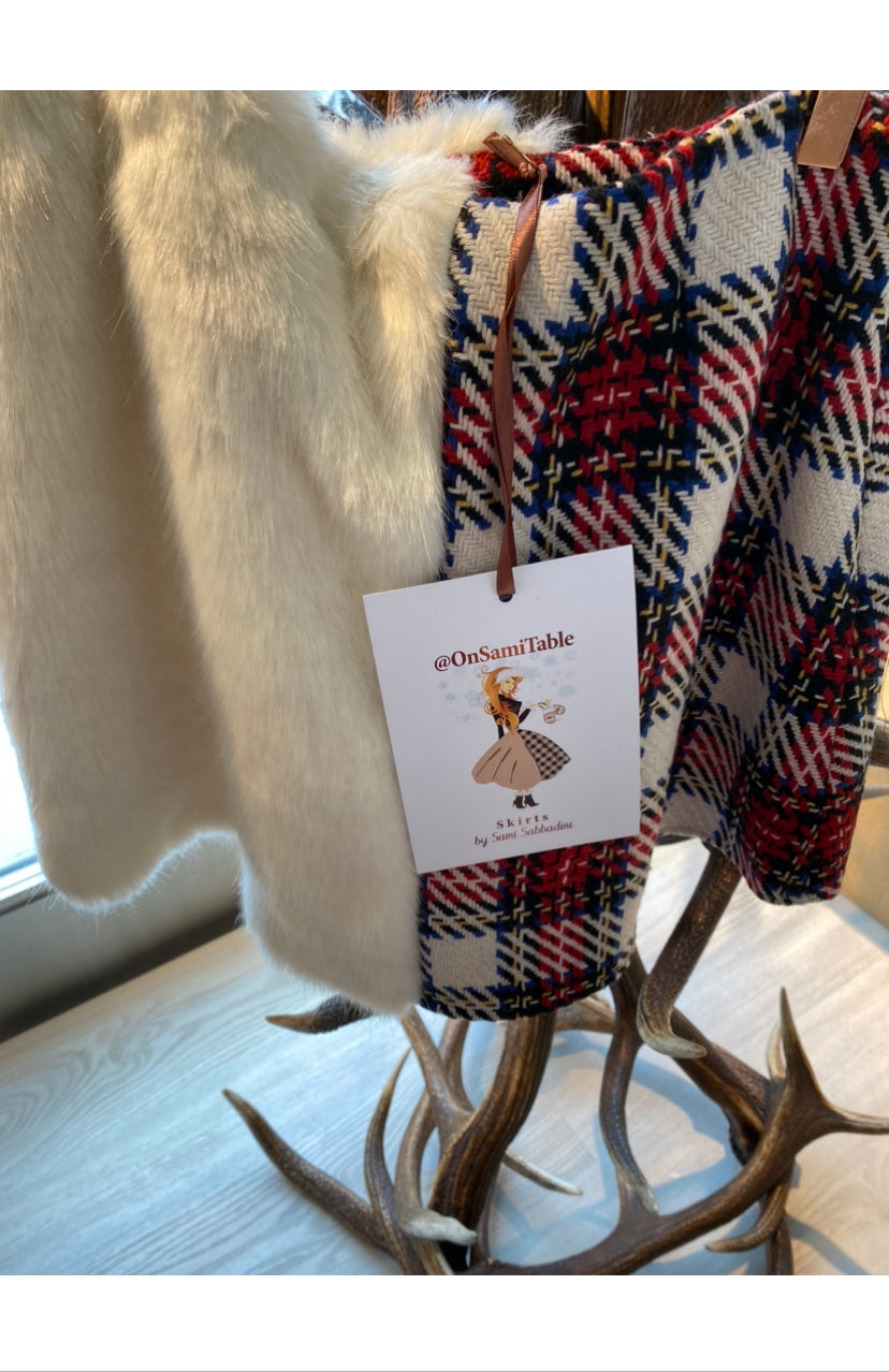 Gonna Monica in ecopelliccia bianca e lana scozzese