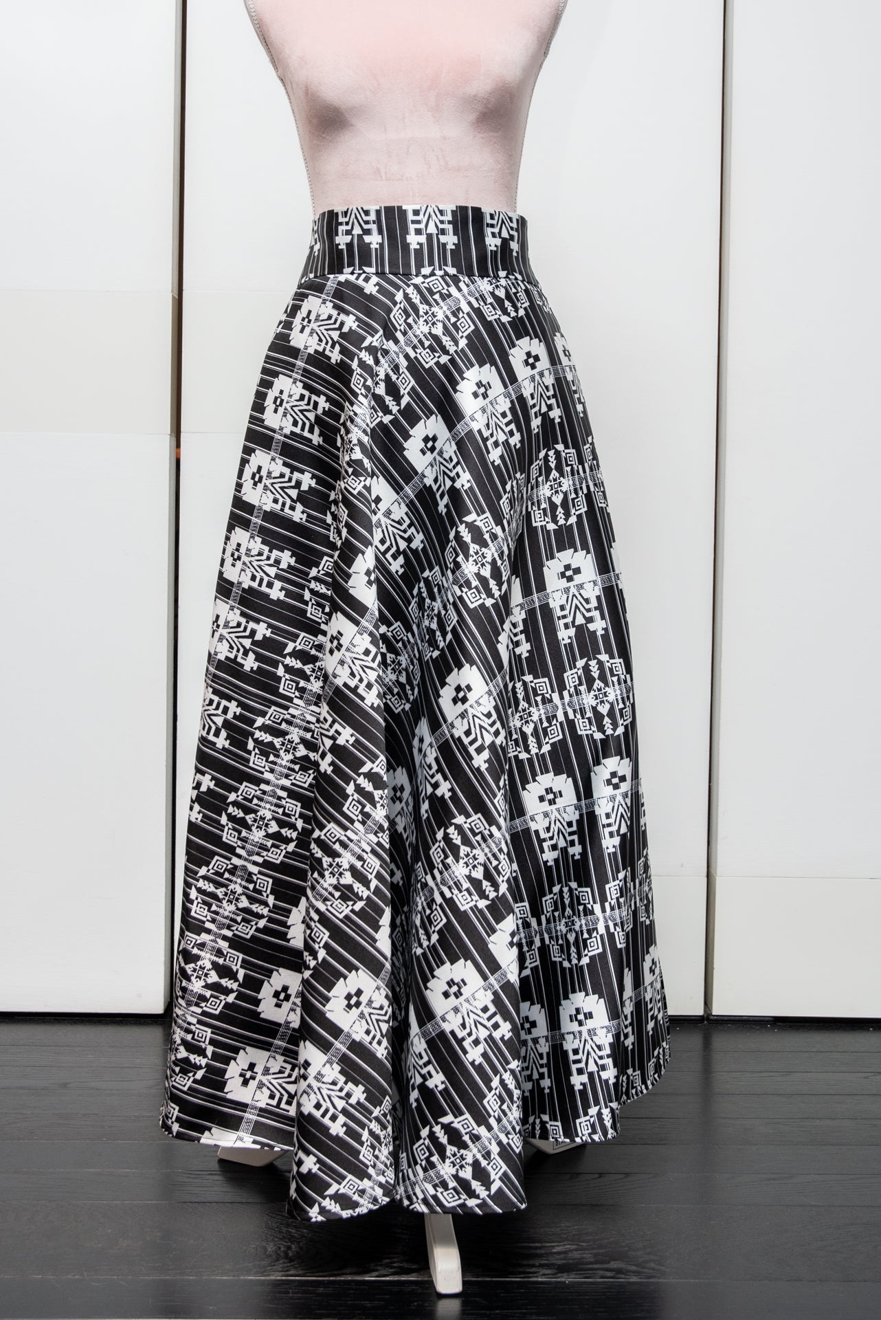 Gonna Valentina Itkat nero