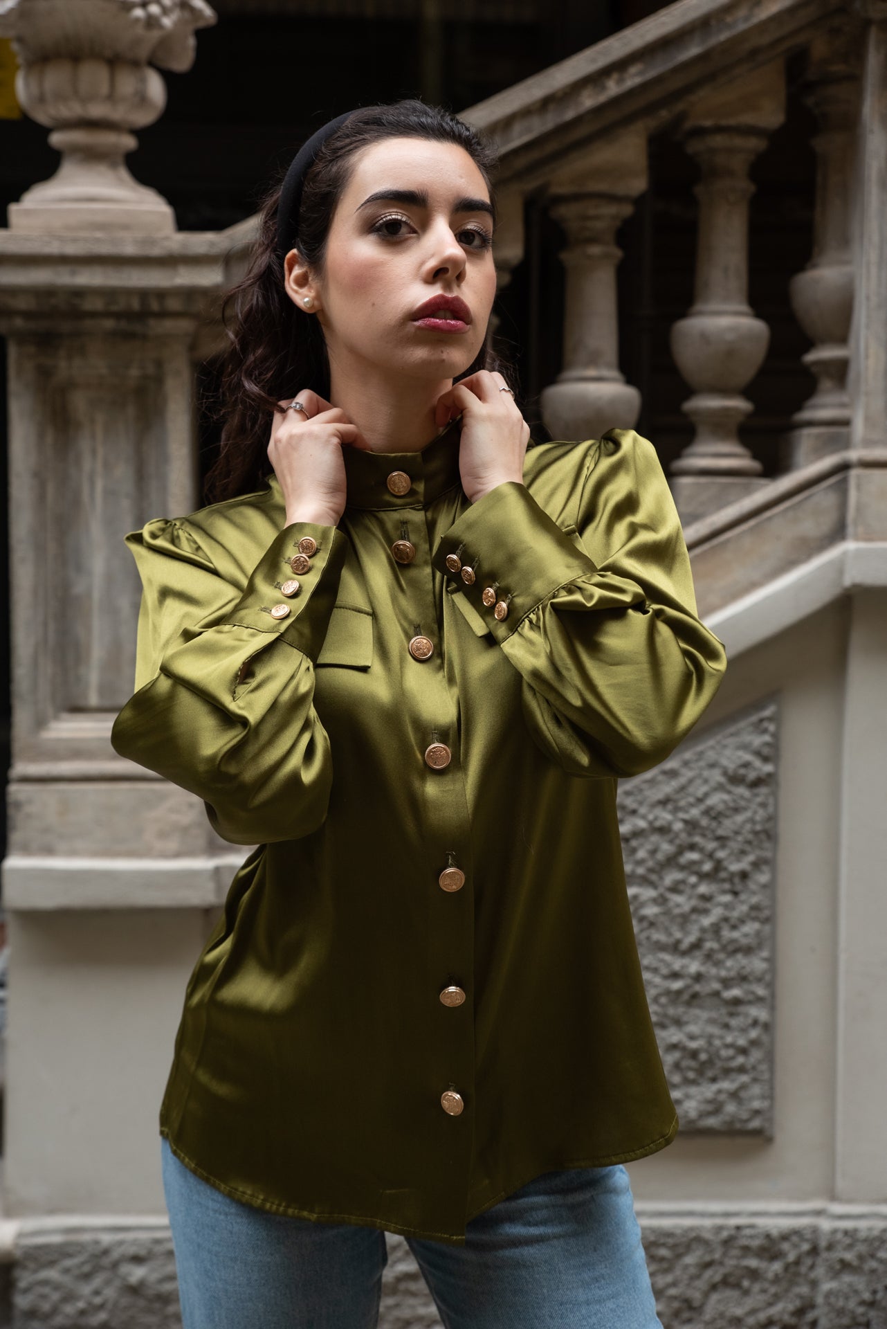 Top bottoni oro Modello TOKYO