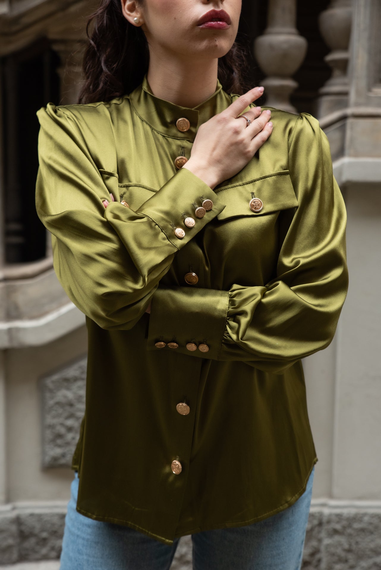 Top bottoni oro Modello TOKYO