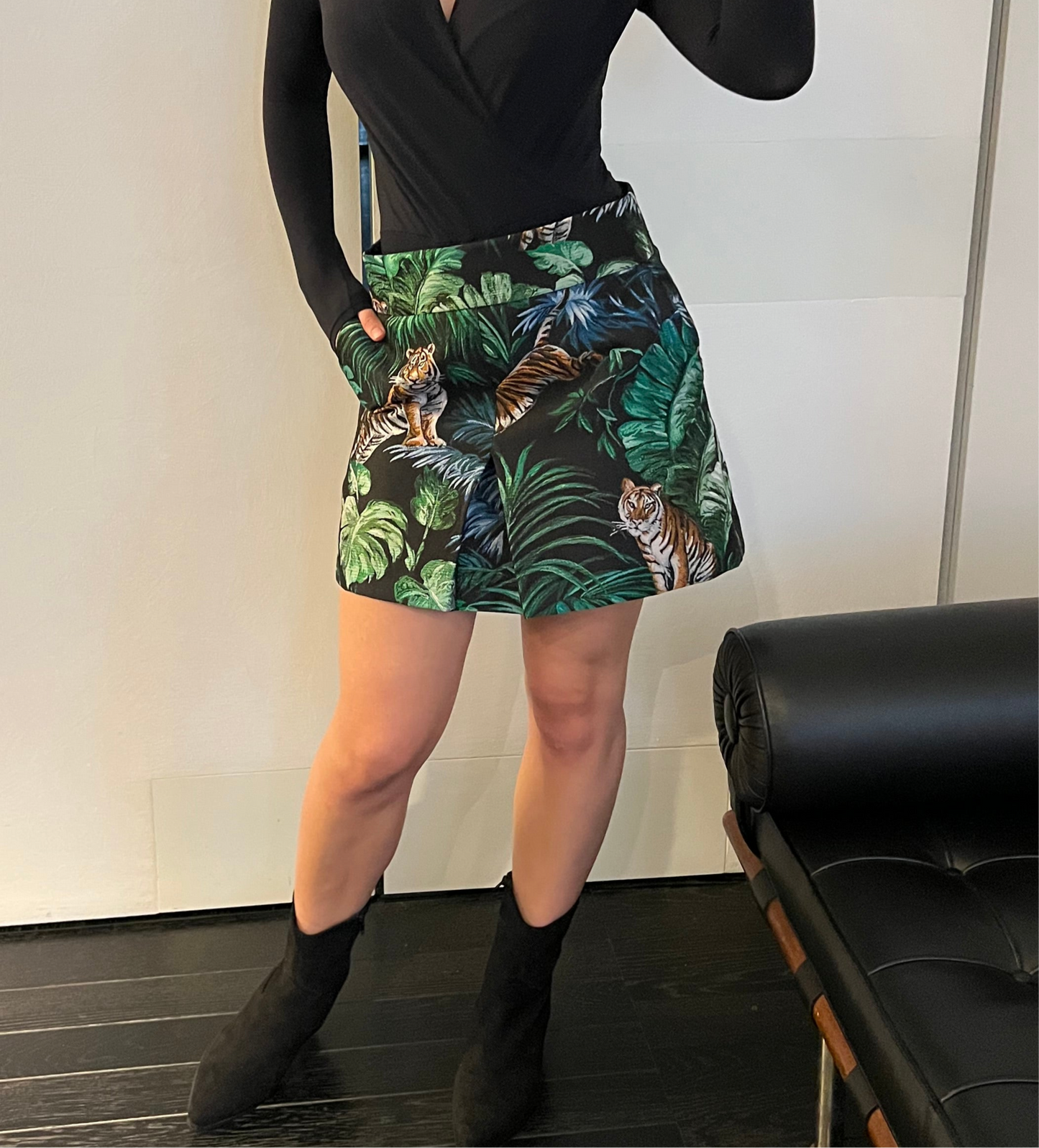 Gonna corta Alina broccato con Jungle