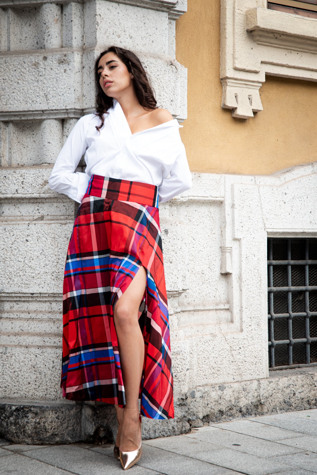 Gonna Antonia Scozzese rossa