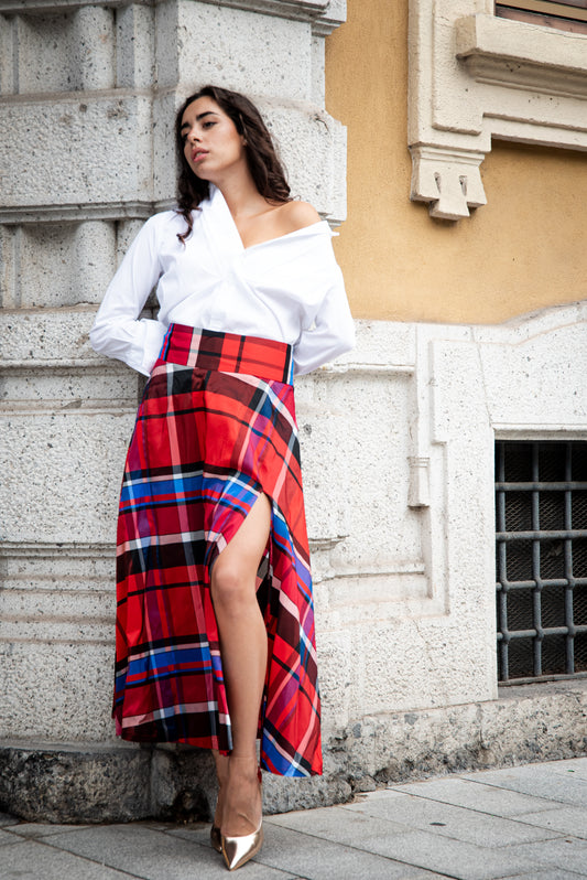 Gonna Antonia Scozzese rossa