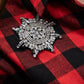 Camicia rossa quadri neri e applicazione strass