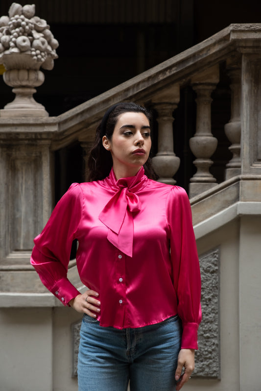 Top in seta strech Modello ATENE con fiocco