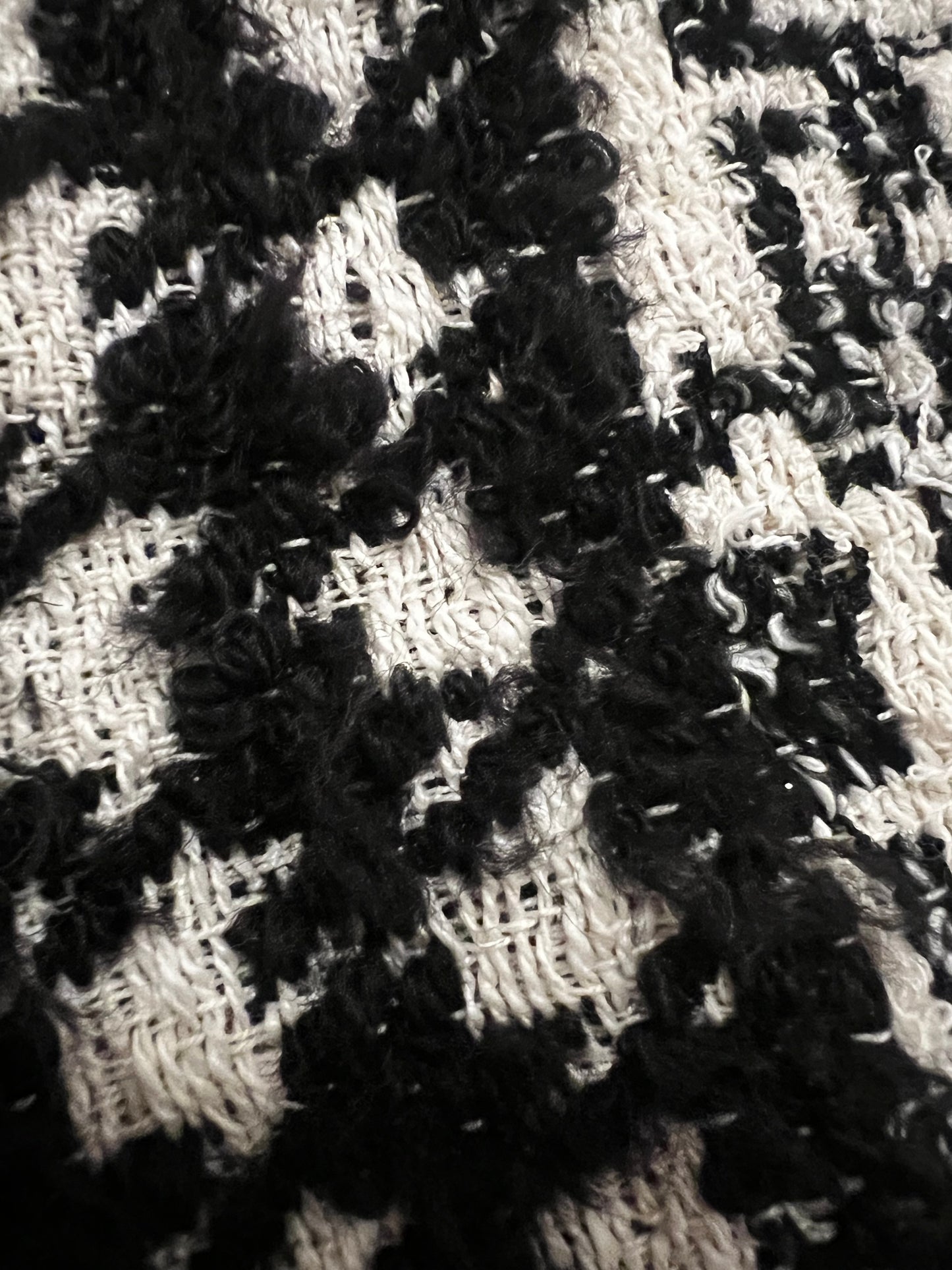 Gonna Monica Double Style in lana bianco e nero bottoni gioiello