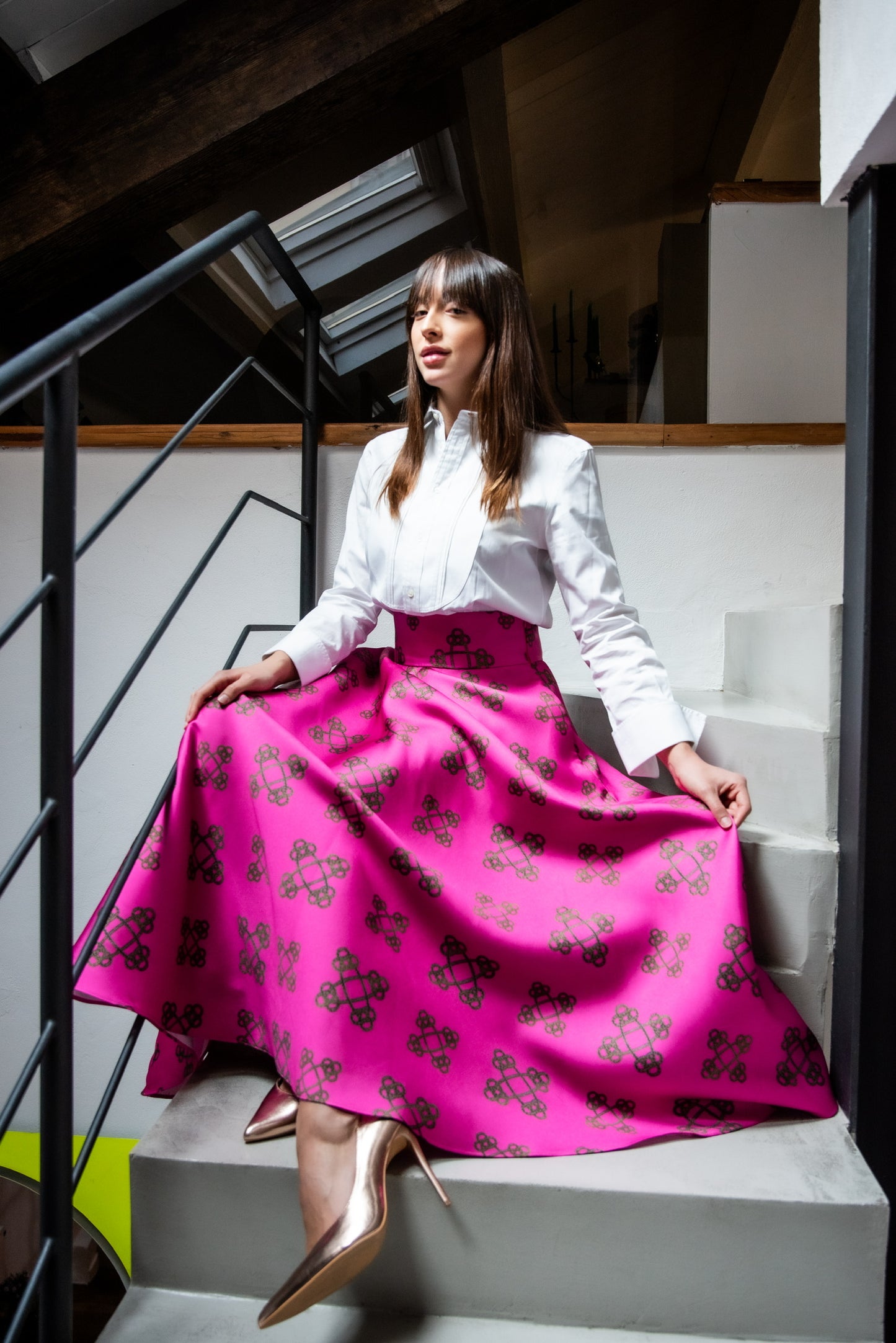 Gonna Valentina tessuto DOUCHESSE, SATIN O PANNO in motivo e colore PERSONALIZZATO