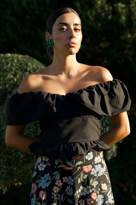 Top in cotone con volant e spalle scoperte nero