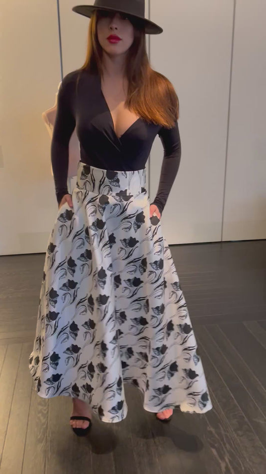 Gonna Valentina raso di cotone tulipani neri